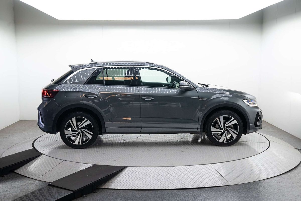 2023 Volkswagen T-Roc 140TSI R-Line D11