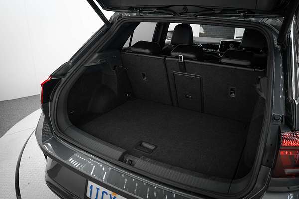 2023 Volkswagen T-Roc 140TSI R-Line D11