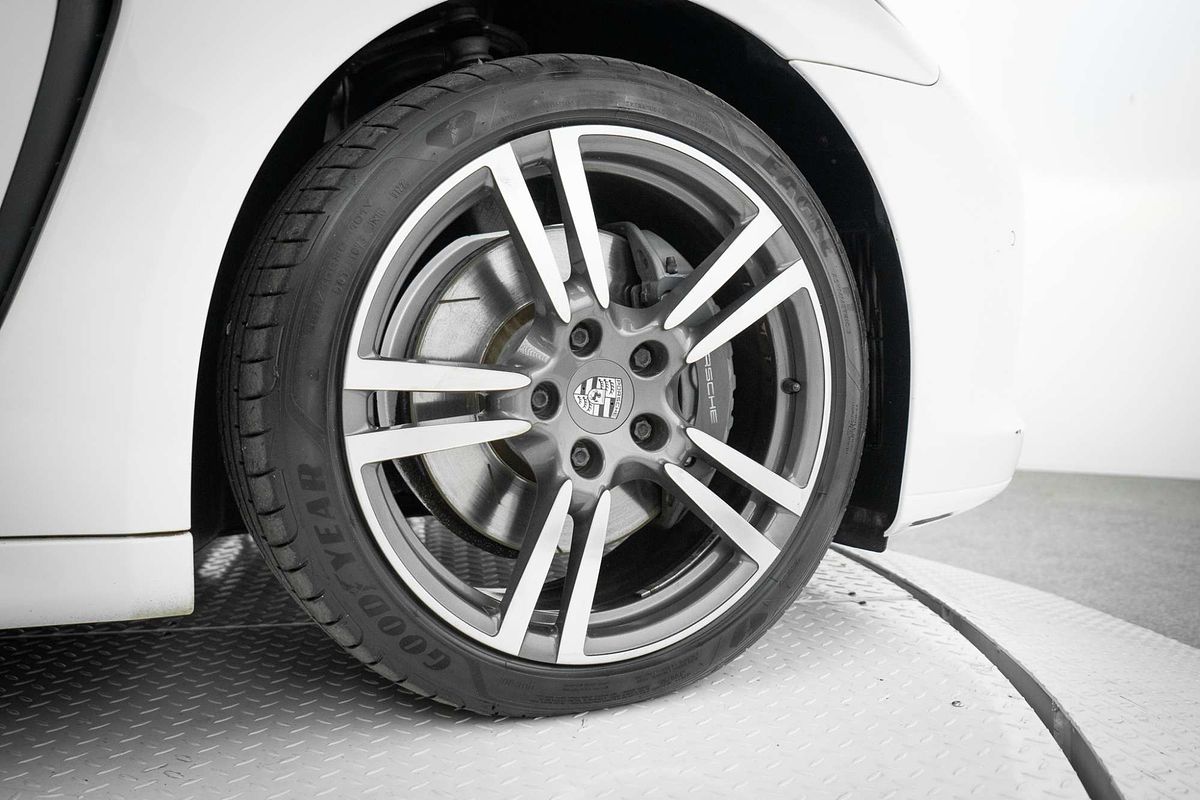 2012 Porsche Panamera Diesel 970