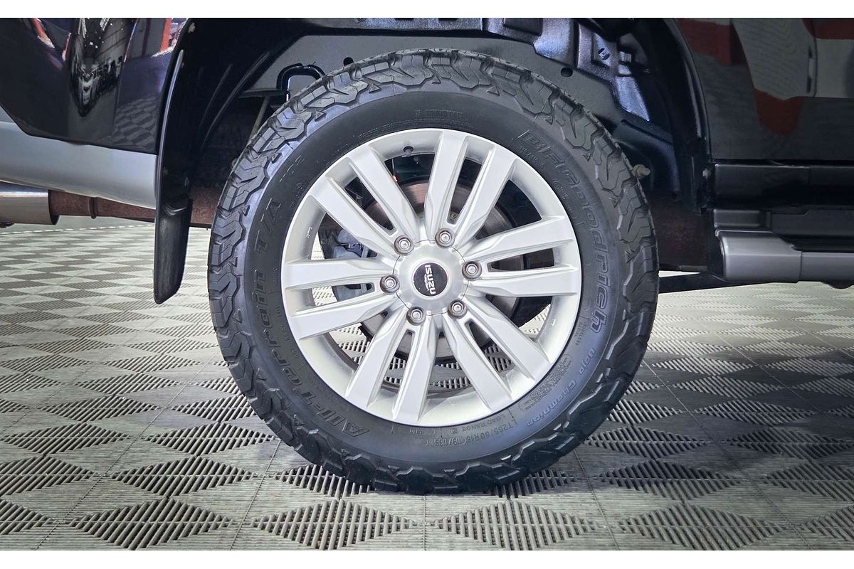 2018 Isuzu MU-X LS-T