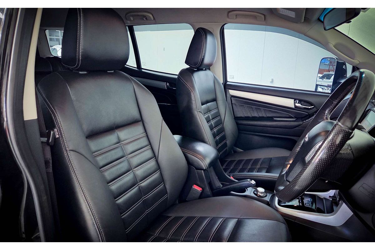 2018 Isuzu MU-X LS-T