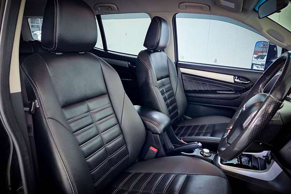 2018 Isuzu MU-X LS-T