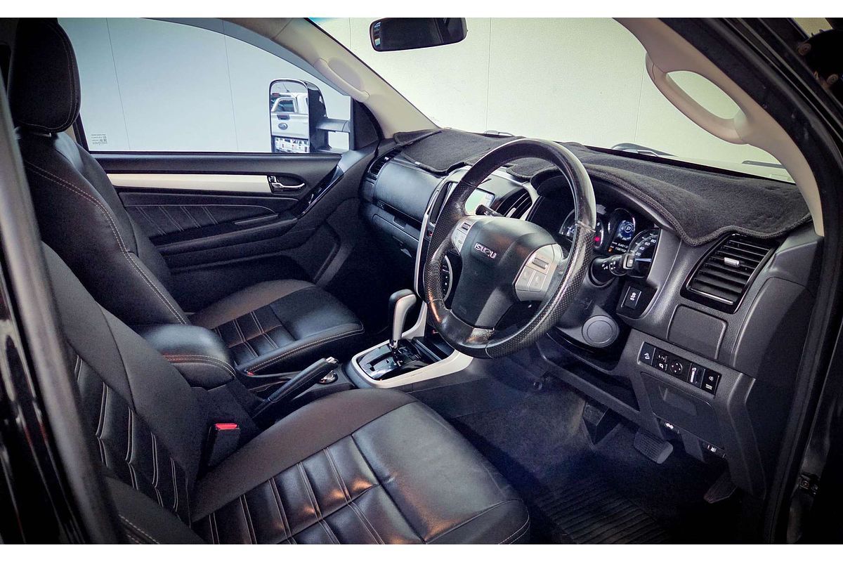 2018 Isuzu MU-X LS-T