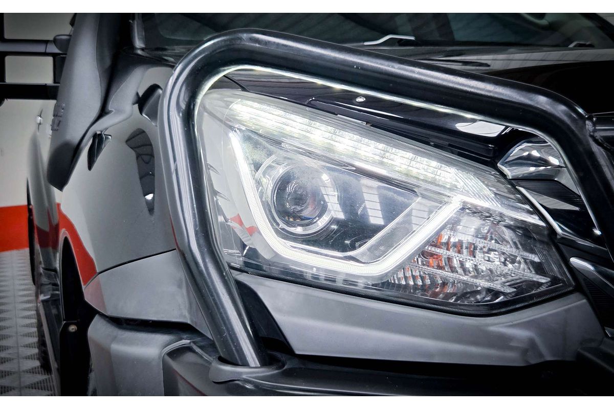 2018 Isuzu MU-X LS-T