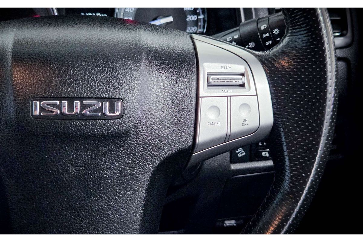 2018 Isuzu MU-X LS-T