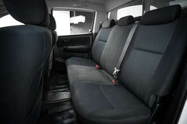 2014 Toyota Hilux SR KUN26R 4X4