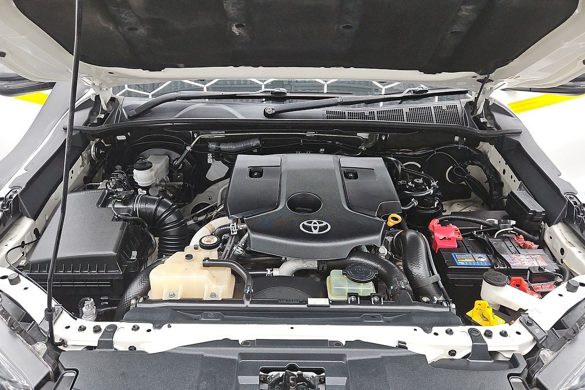 2021 Toyota Hilux SR GUN126R 4X4