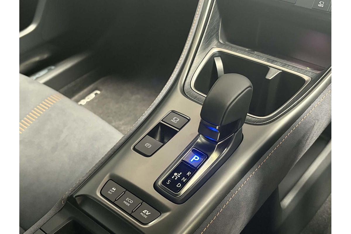 2024 Lexus LBX Sports Luxury MAYH10R