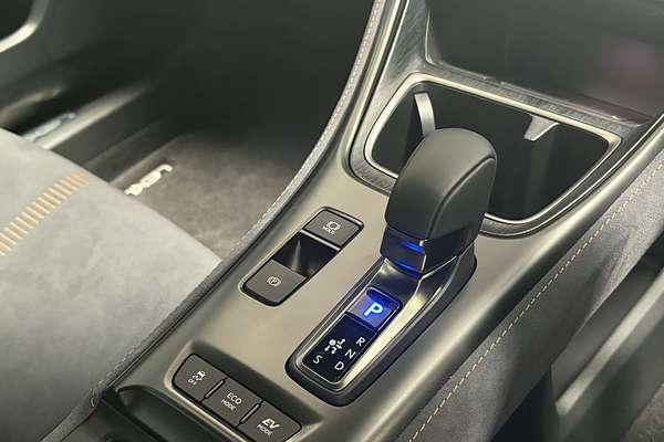 2024 Lexus LBX Sports Luxury MAYH10R