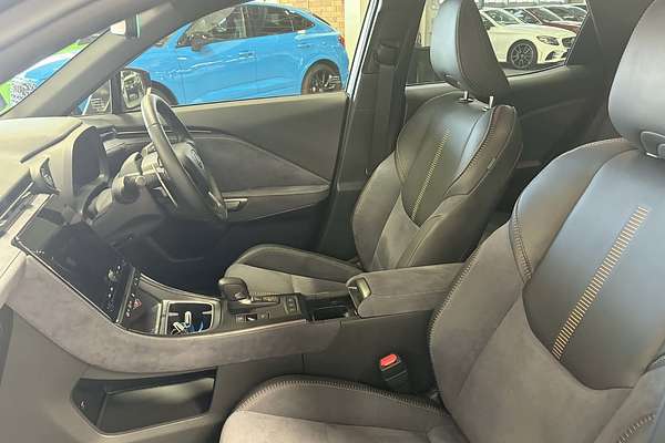 2024 Lexus LBX Sports Luxury MAYH10R