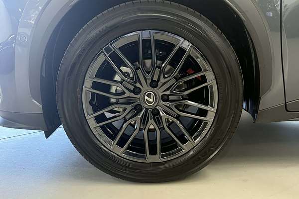 2024 Lexus LBX Sports Luxury MAYH10R