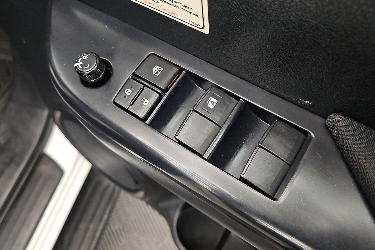 2021 Toyota Hilux SR GUN126R 4X4