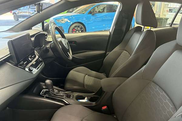 2025 Toyota Corolla Ascent Sport Hybrid ZWE219R