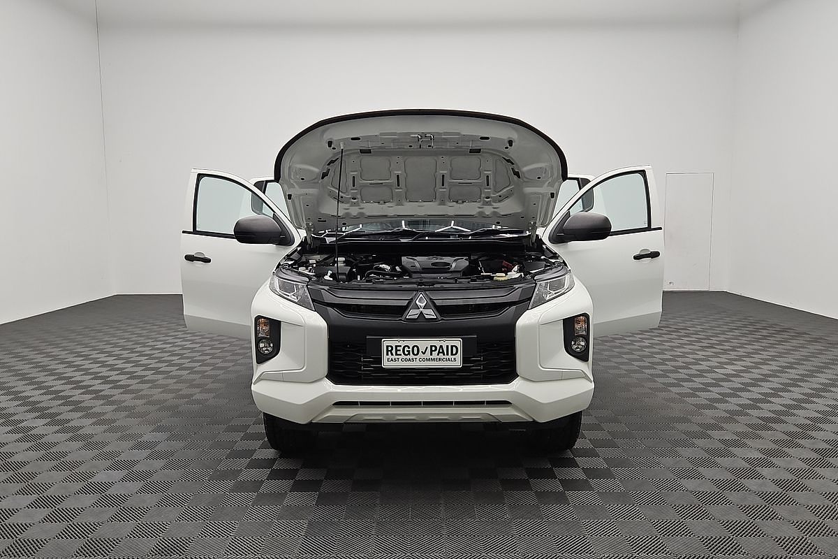 2022 Mitsubishi Triton GLX MR 4X4