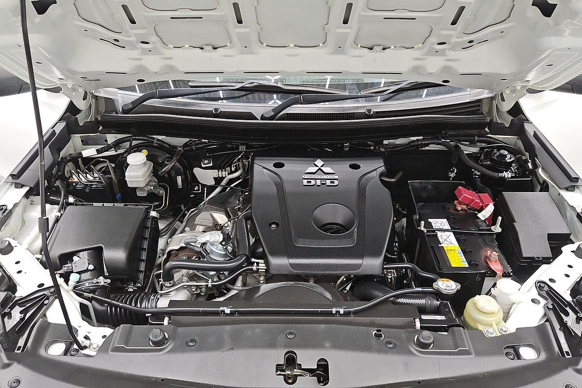 2022 Mitsubishi Triton GLX MR 4X4