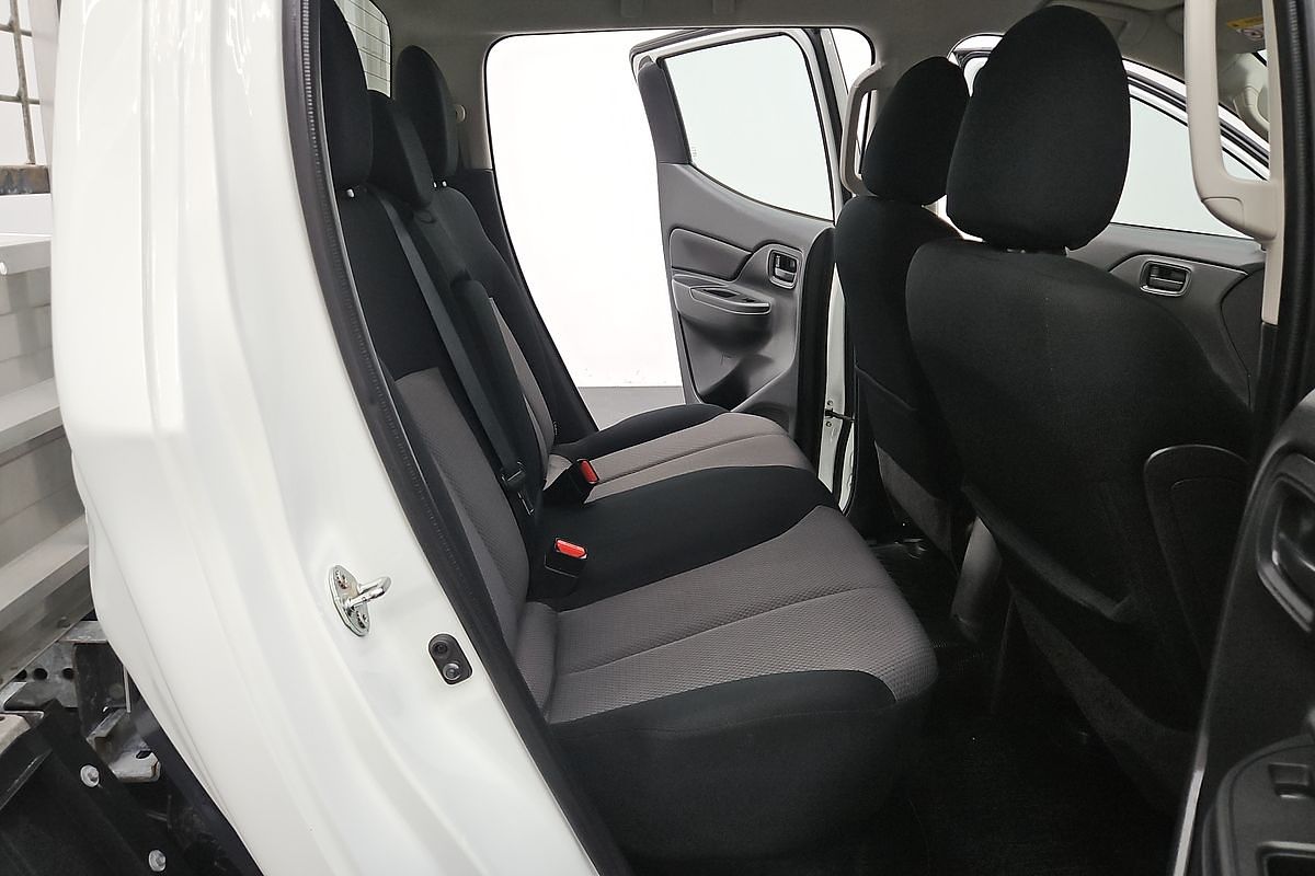 2022 Mitsubishi Triton GLX MR 4X4