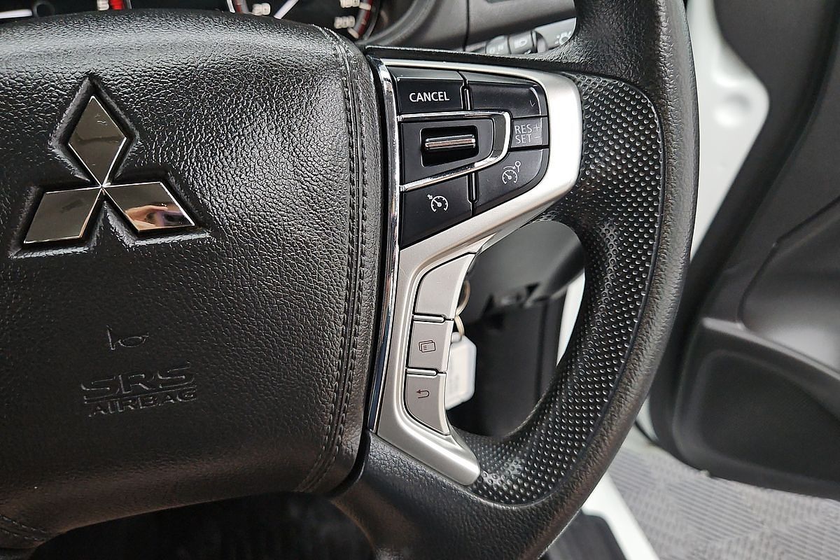 2022 Mitsubishi Triton GLX MR 4X4