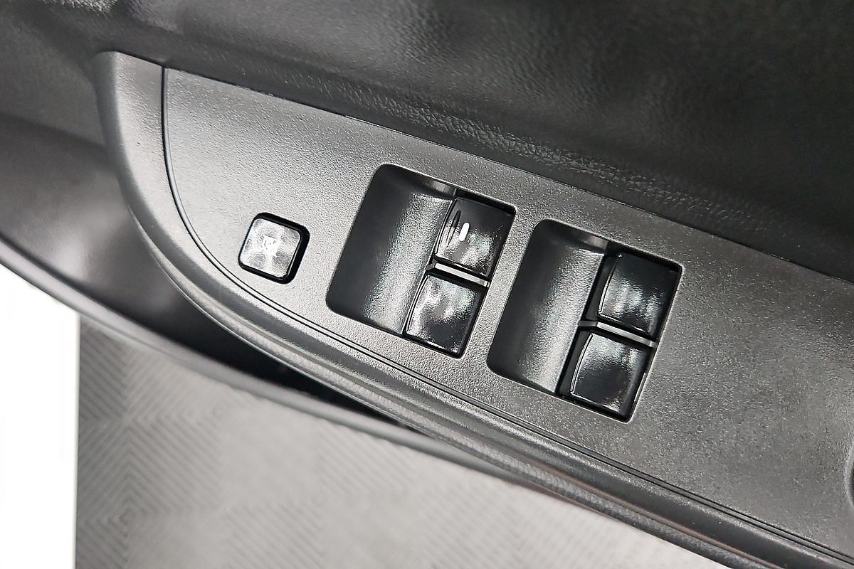 2022 Mitsubishi Triton GLX MR 4X4