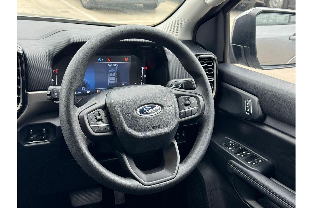 2024 Ford Everest Ambiente 2.0L