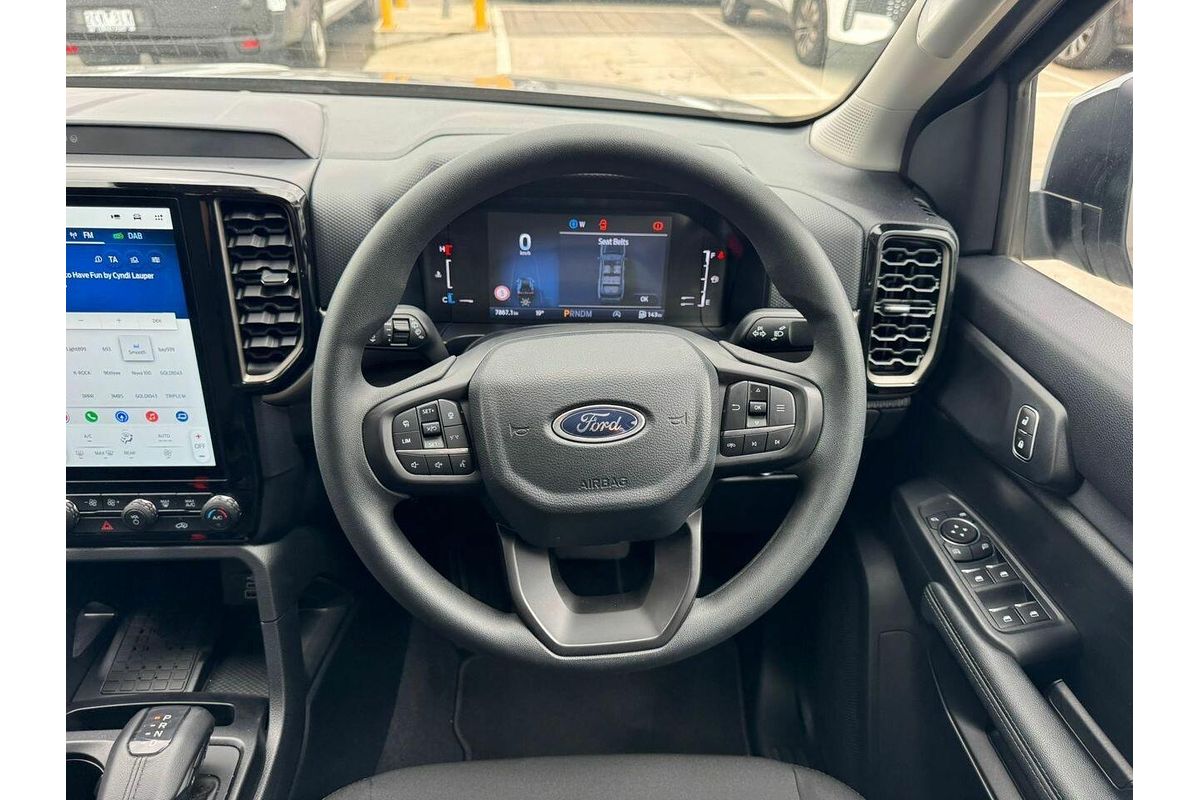 2024 Ford Everest Ambiente 2.0L