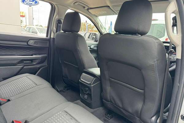 2024 Ford Everest Ambiente 2.0L