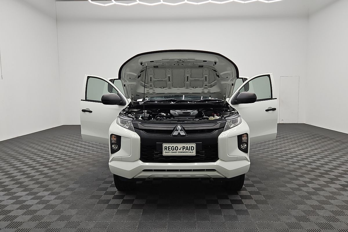 2022 Mitsubishi Triton GLX MR 4X4