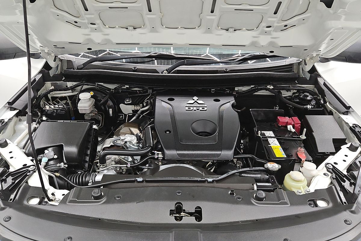 2022 Mitsubishi Triton GLX MR 4X4