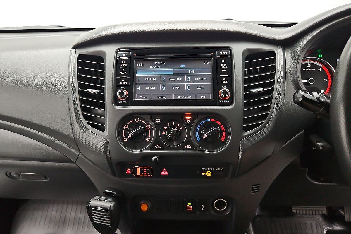 2022 Mitsubishi Triton GLX MR 4X4