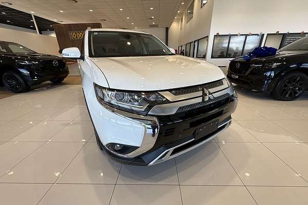 2021 Mitsubishi Outlander LS ZL