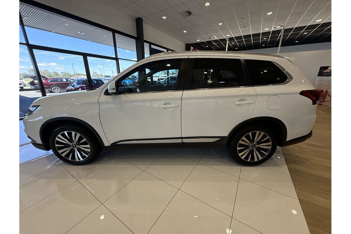 2021 Mitsubishi Outlander LS ZL