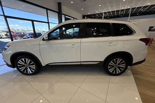 2021 Mitsubishi Outlander LS ZL