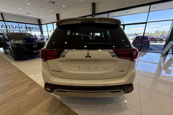 2021 Mitsubishi Outlander LS ZL
