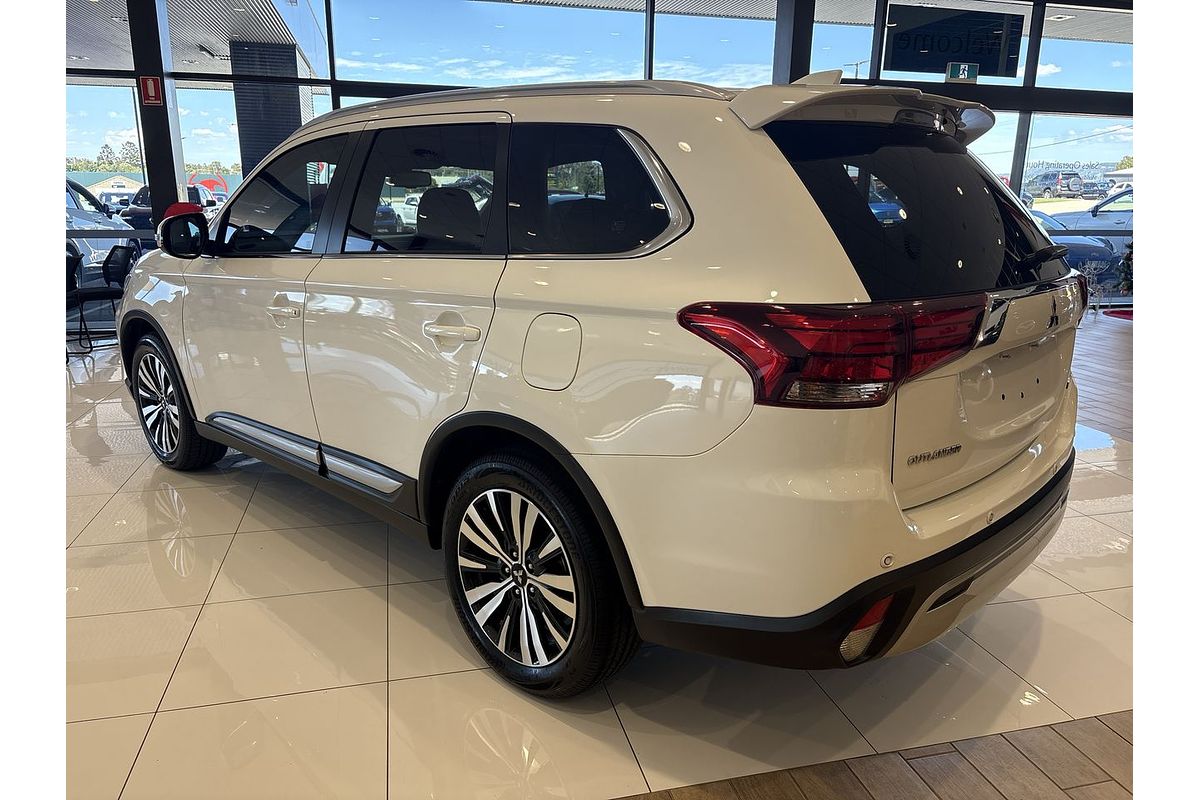2021 Mitsubishi Outlander LS ZL