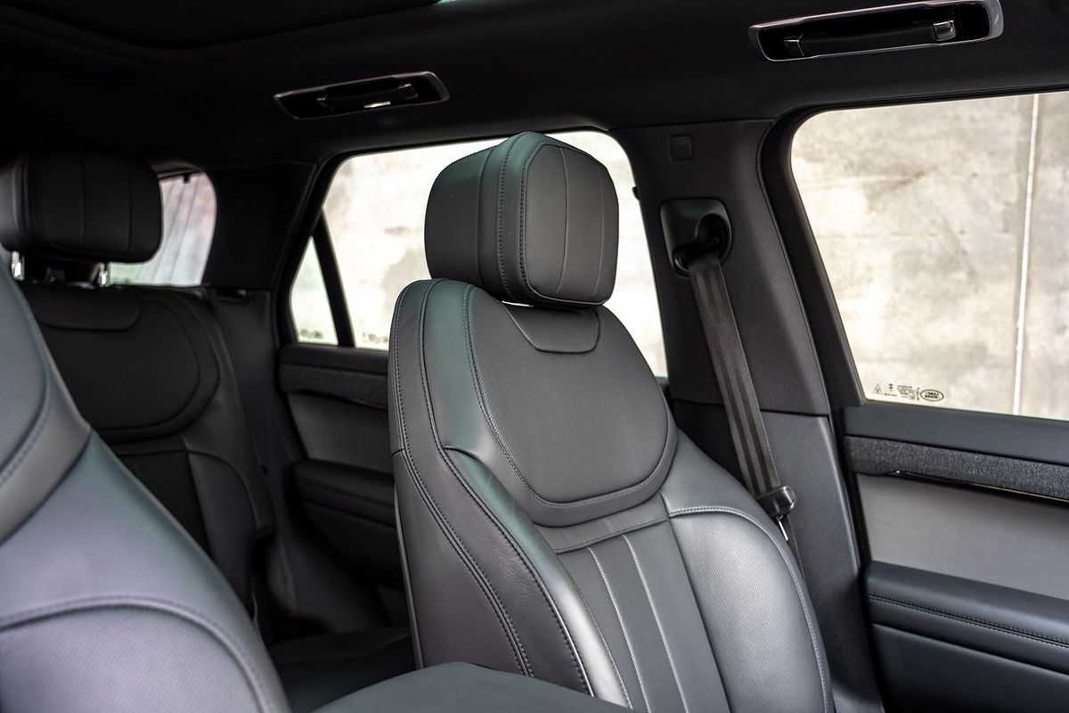 2023 Land Rover Range Rover Sport D300 Dynamic SE L461