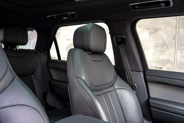 2023 Land Rover Range Rover Sport D300 Dynamic SE L461