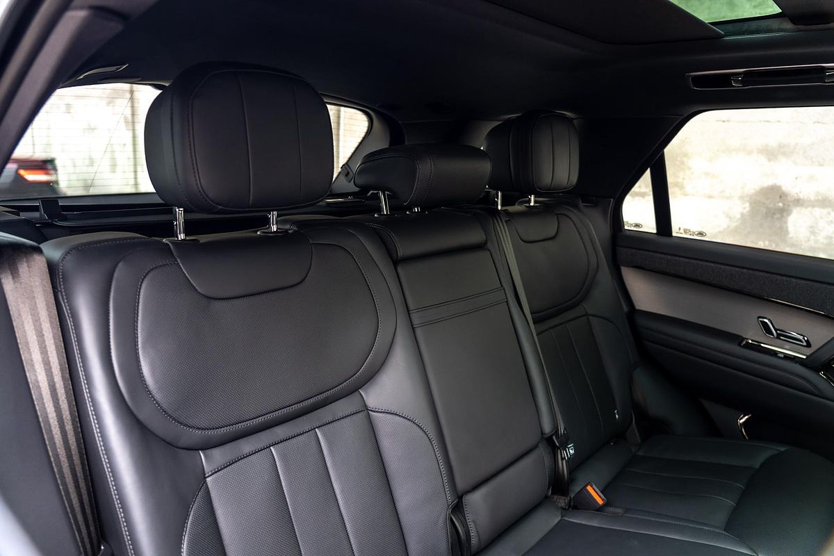 2023 Land Rover Range Rover Sport D300 Dynamic SE L461