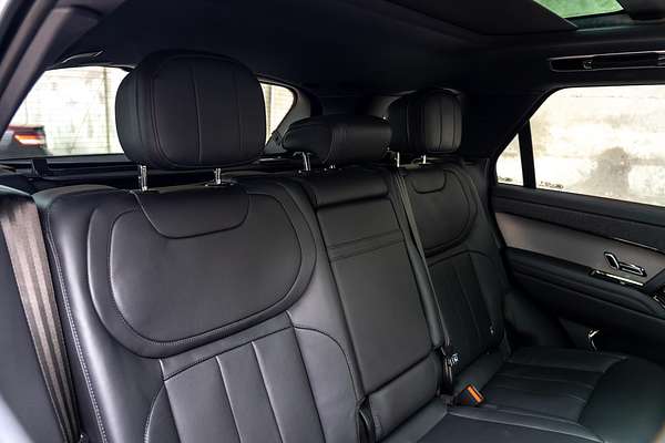 2023 Land Rover Range Rover Sport D300 Dynamic SE L461