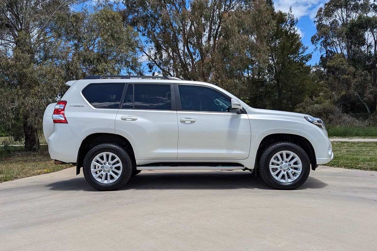 2016 Toyota Landcruiser VX VDJ200R