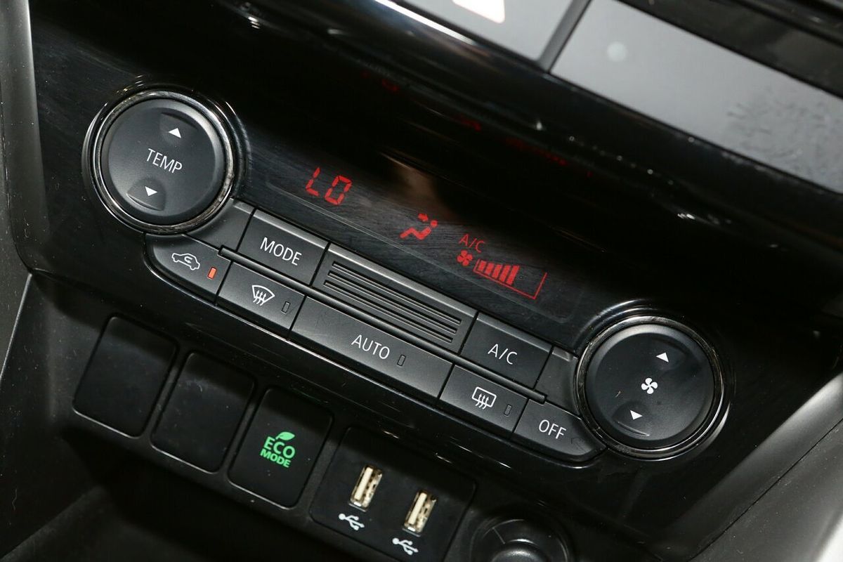 2023 Mitsubishi Eclipse Cross LS YB