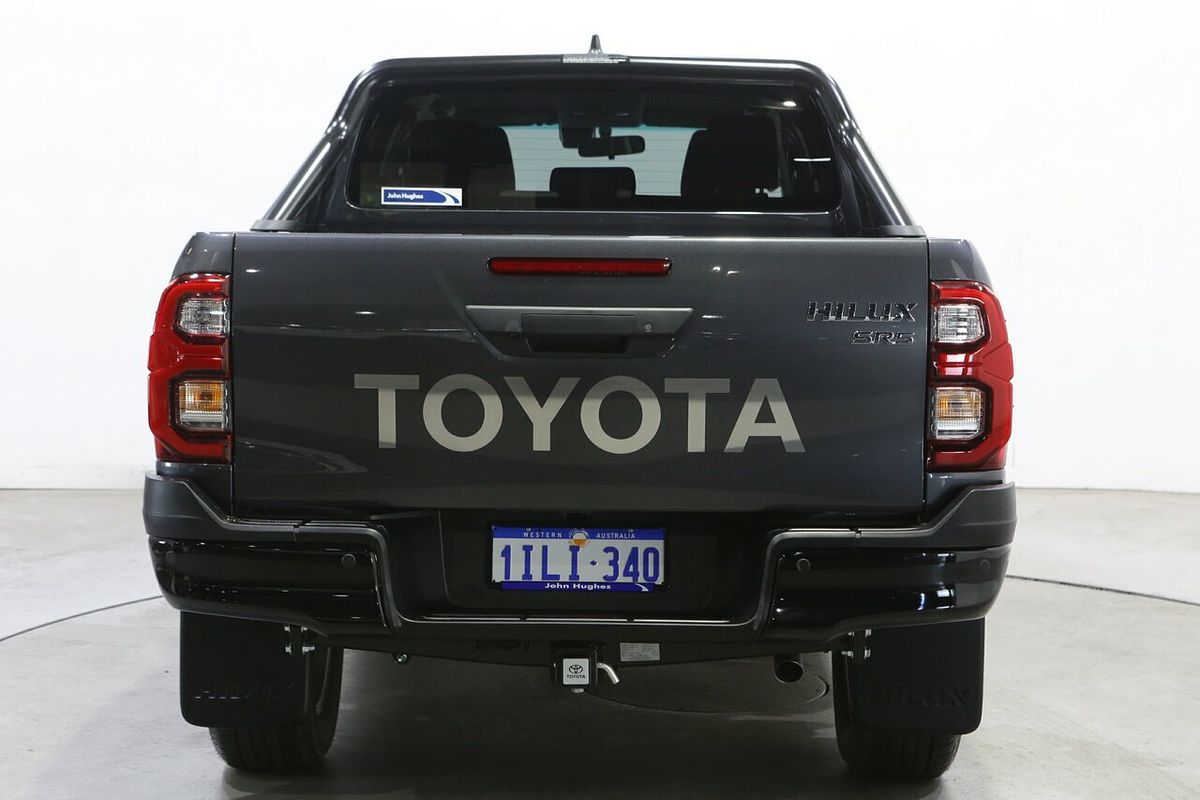 2025 Toyota Hilux SR5 48V GUN126R 4X4