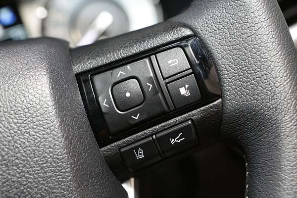 2025 Toyota Hilux SR5 48V GUN126R 4X4