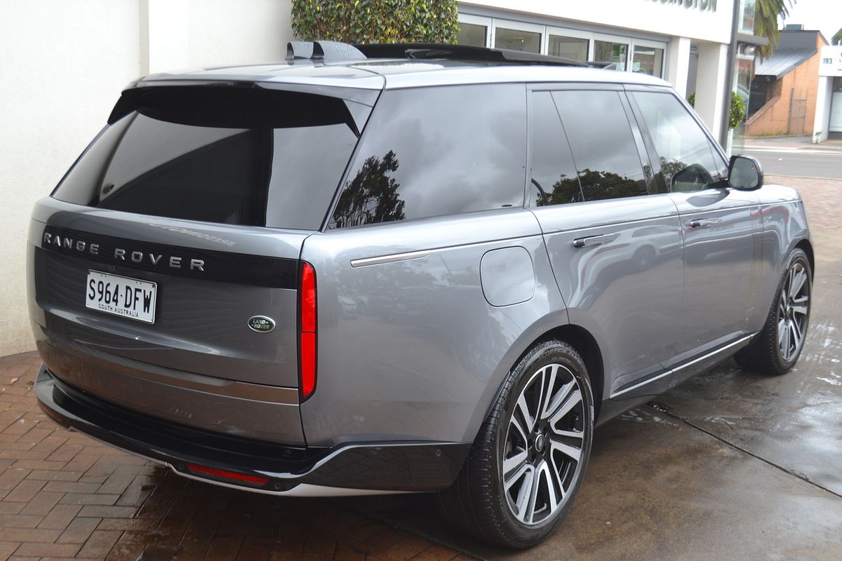 2023 Land Rover Range Rover P530 HSE L460