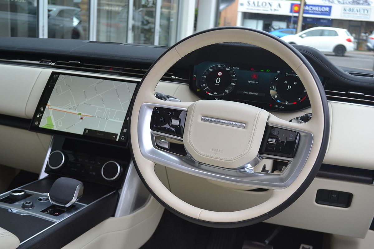 2023 Land Rover Range Rover P530 HSE L460