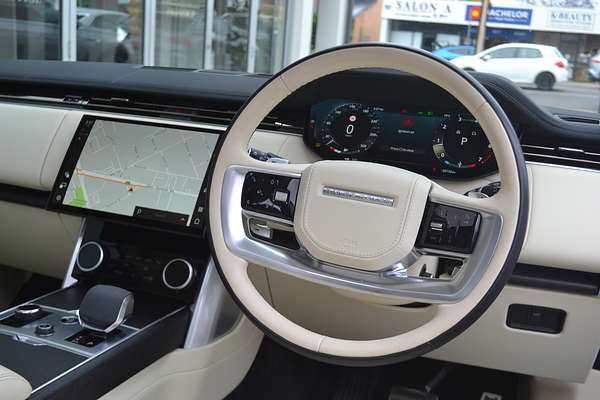 2023 Land Rover Range Rover P530 HSE L460