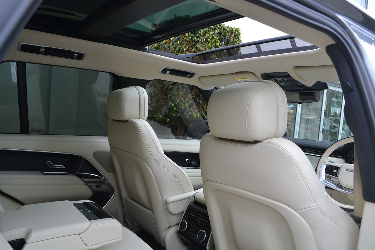 2023 Land Rover Range Rover P530 HSE L460