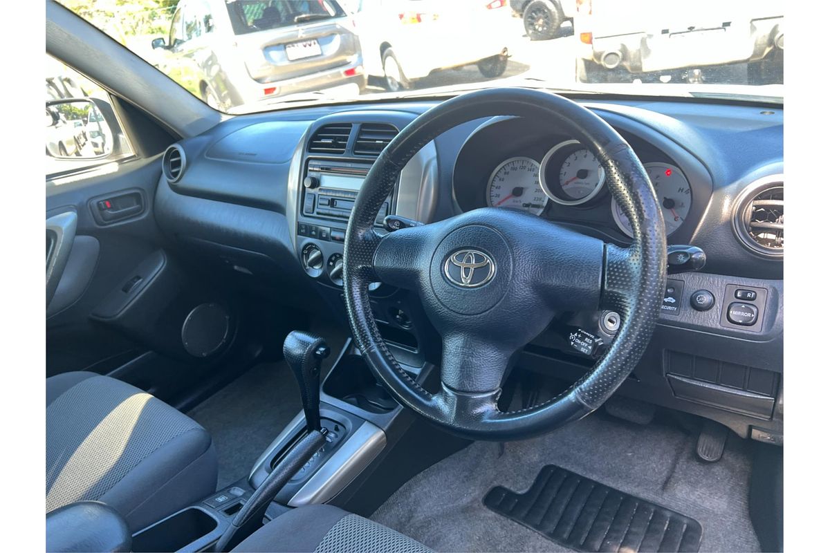 2004 Toyota RAV4 Cruiser ACA23R