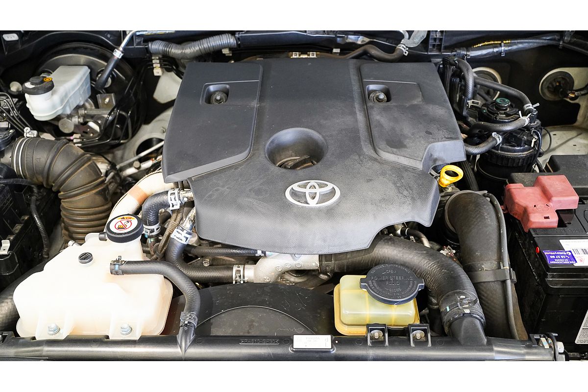 2018 Toyota Hilux SR5 GUN126R 4X4