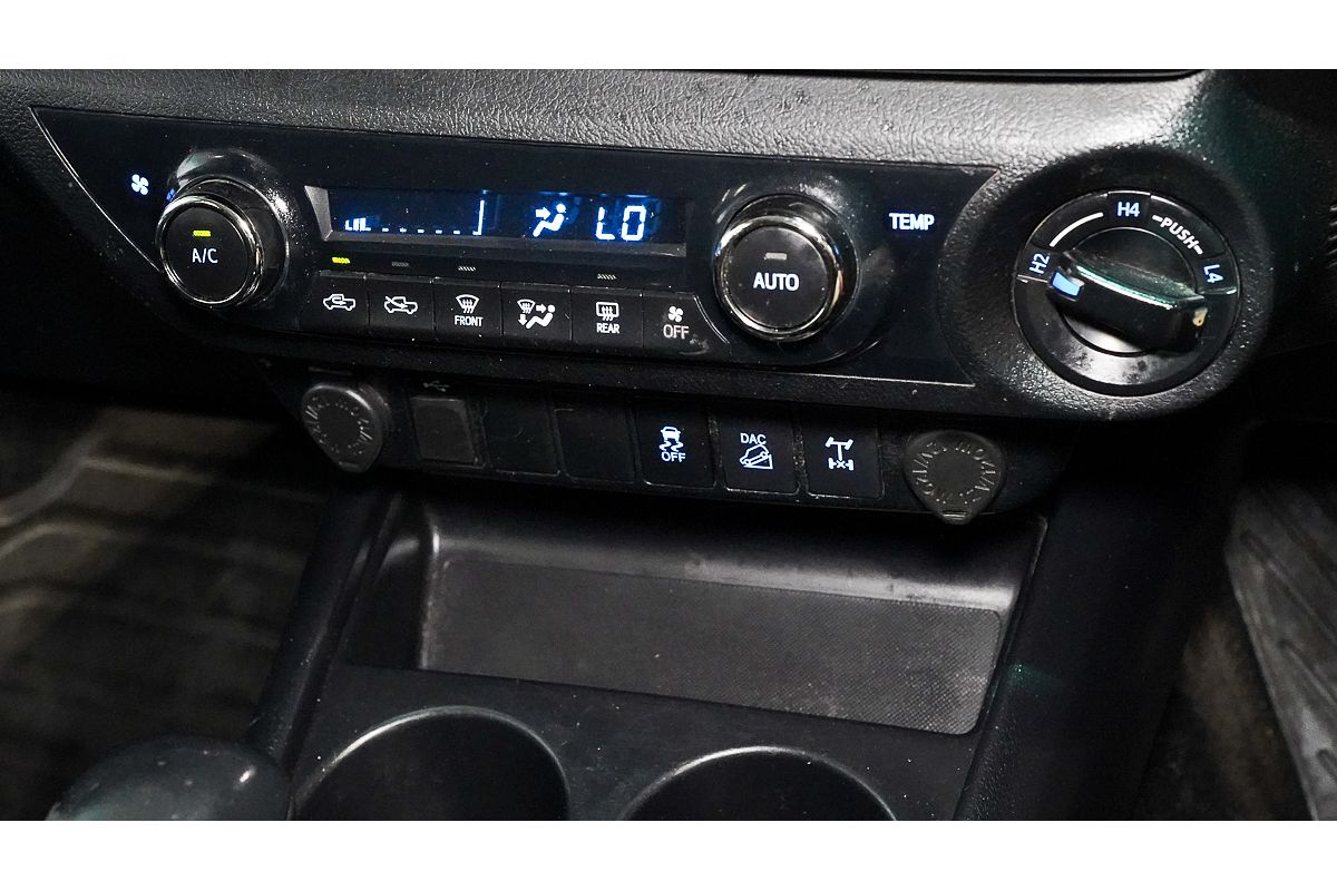 2018 Toyota Hilux SR5 GUN126R 4X4