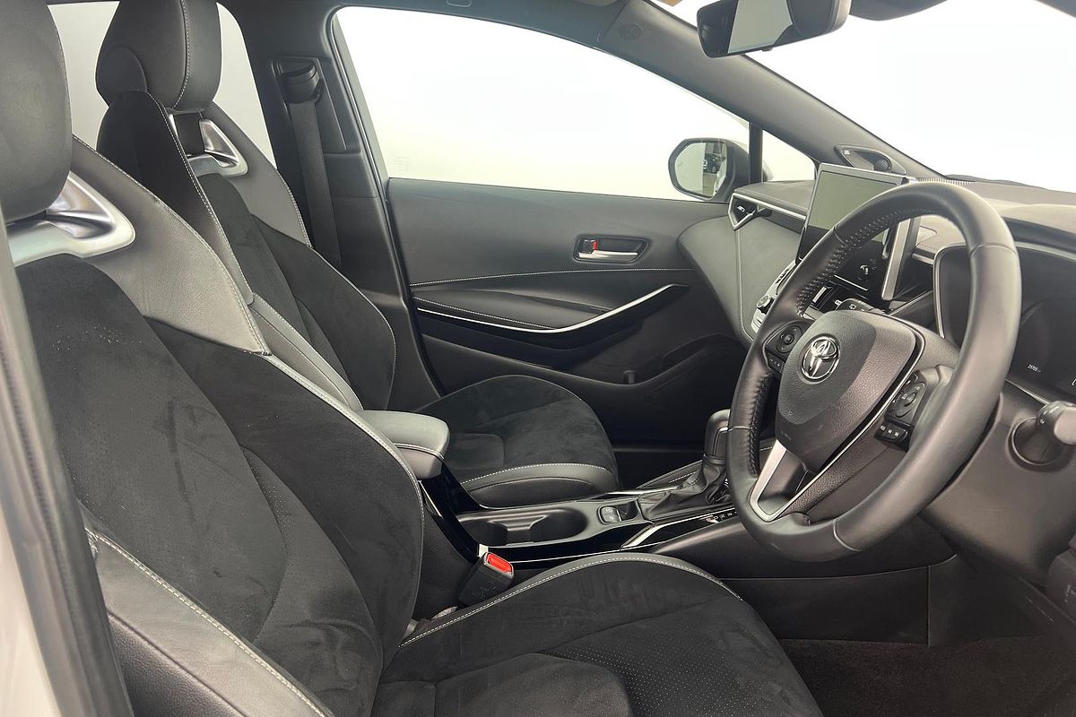 2022 Toyota Corolla ZR Hybrid ZWE219R