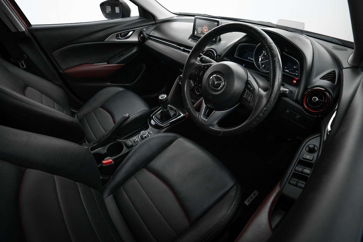 2016 Mazda CX-3 sTouring DK